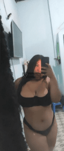 Angeline manaba complaciente en Guayaquil