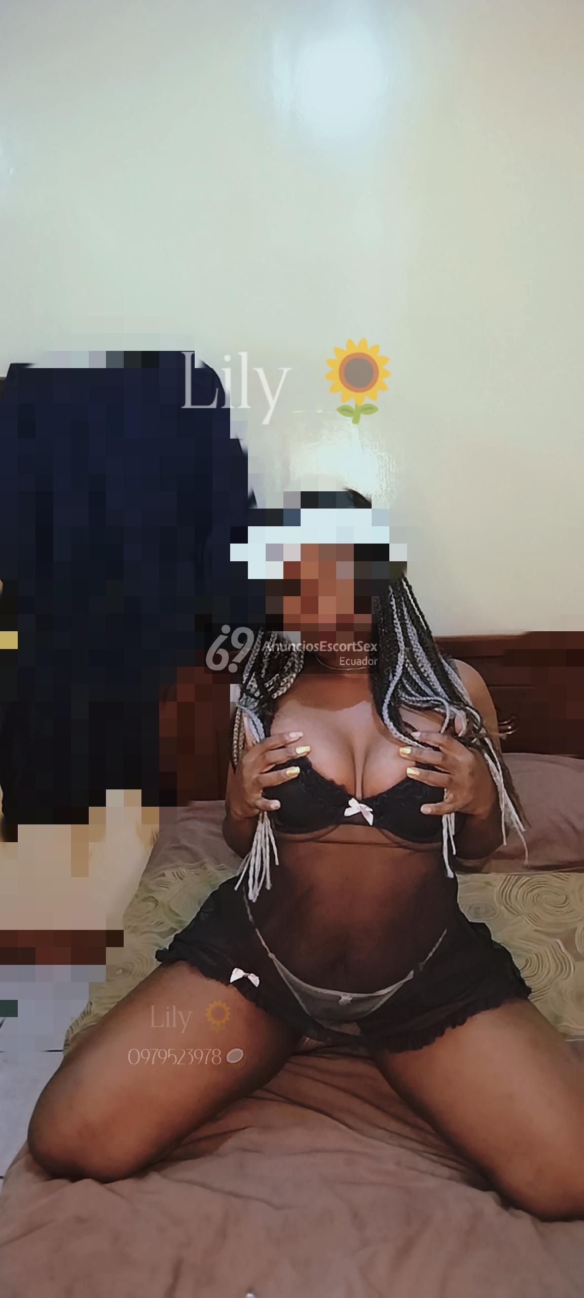 Tu Diosa de fuego ardiente quiere complacerte