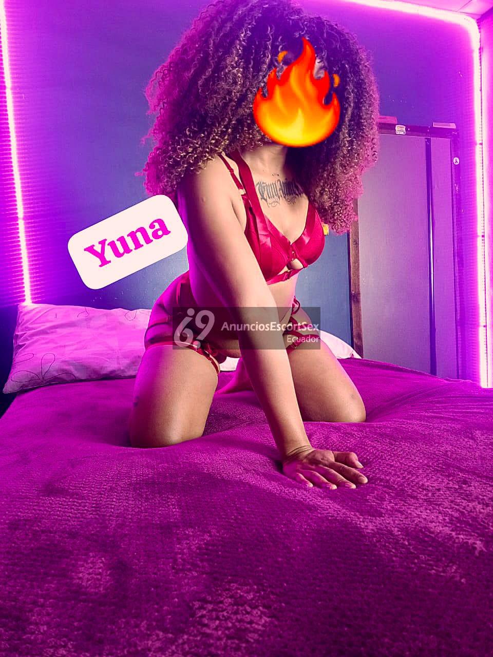 Yuna escort prepago colorada crespa en Quito