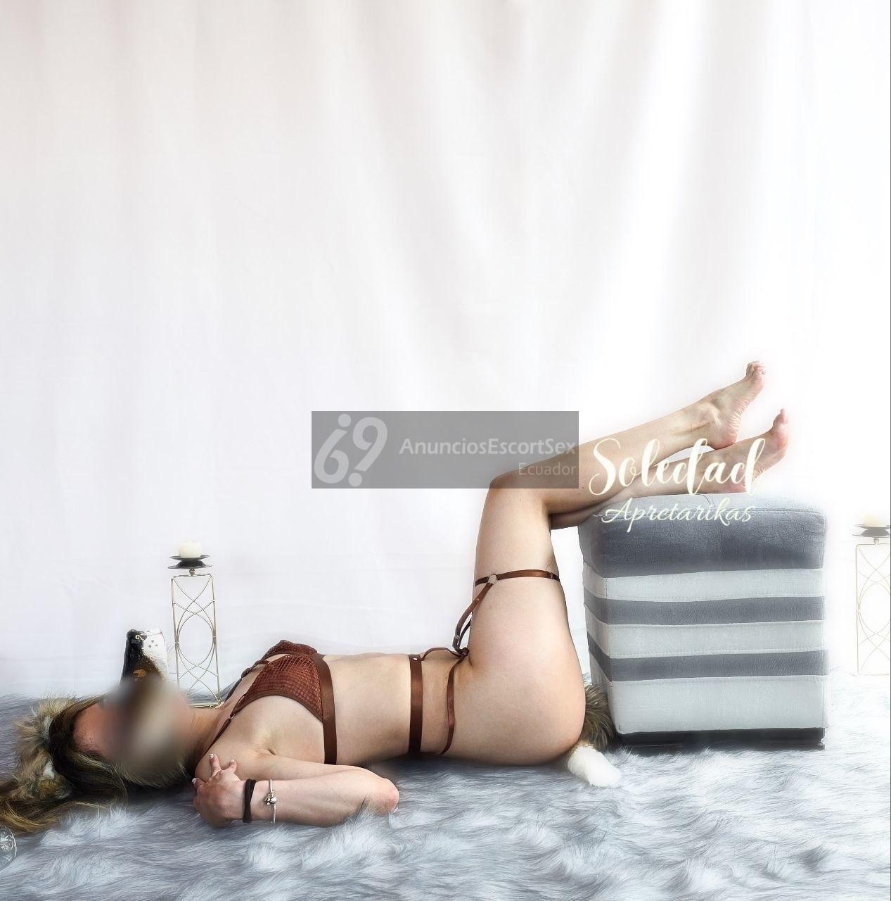 SOLEDAD JOVEN FLAQUITA LISTA PARA LA ACCIÓN