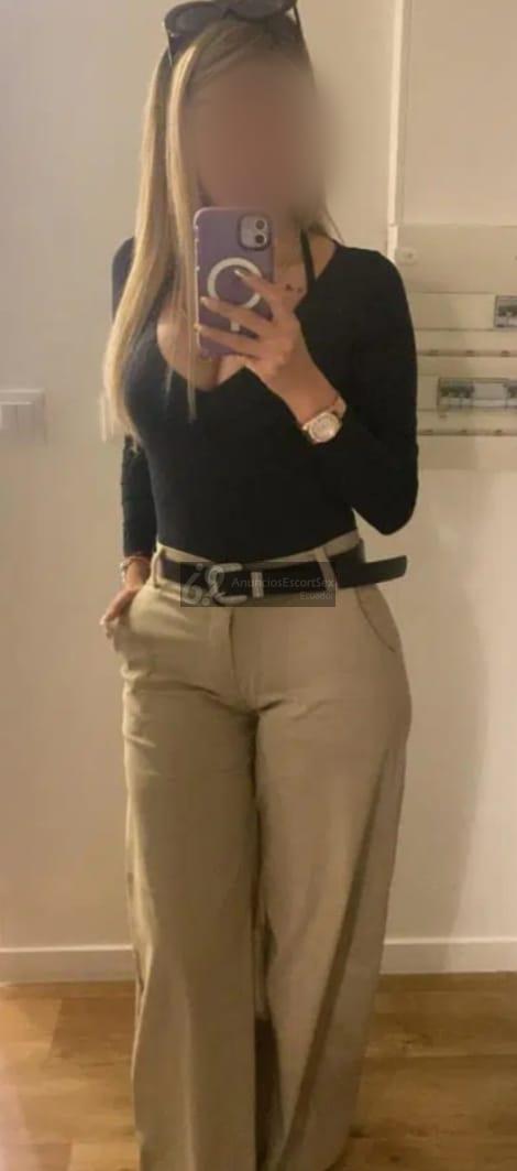 Rubia Escort de Alto Nivel para Gerentes, Ejecutivos y Turistas en Quito