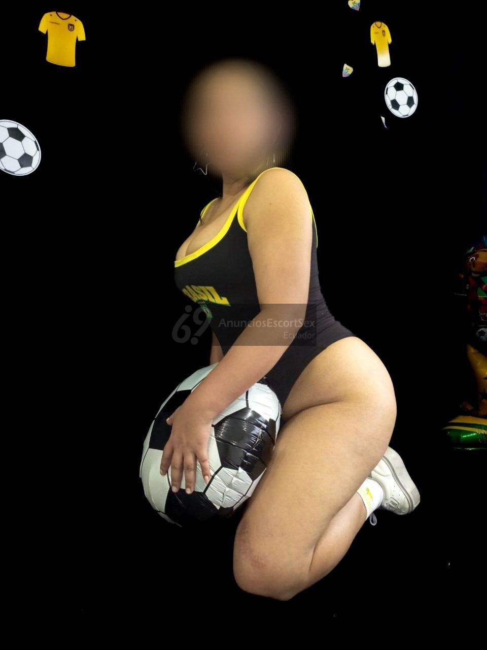 SARAHI Escort Preciosa caderona para una velada de placer profundo