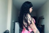 Hola soy Angelica de 19 años colombiana sambita estaré por un periodo corto